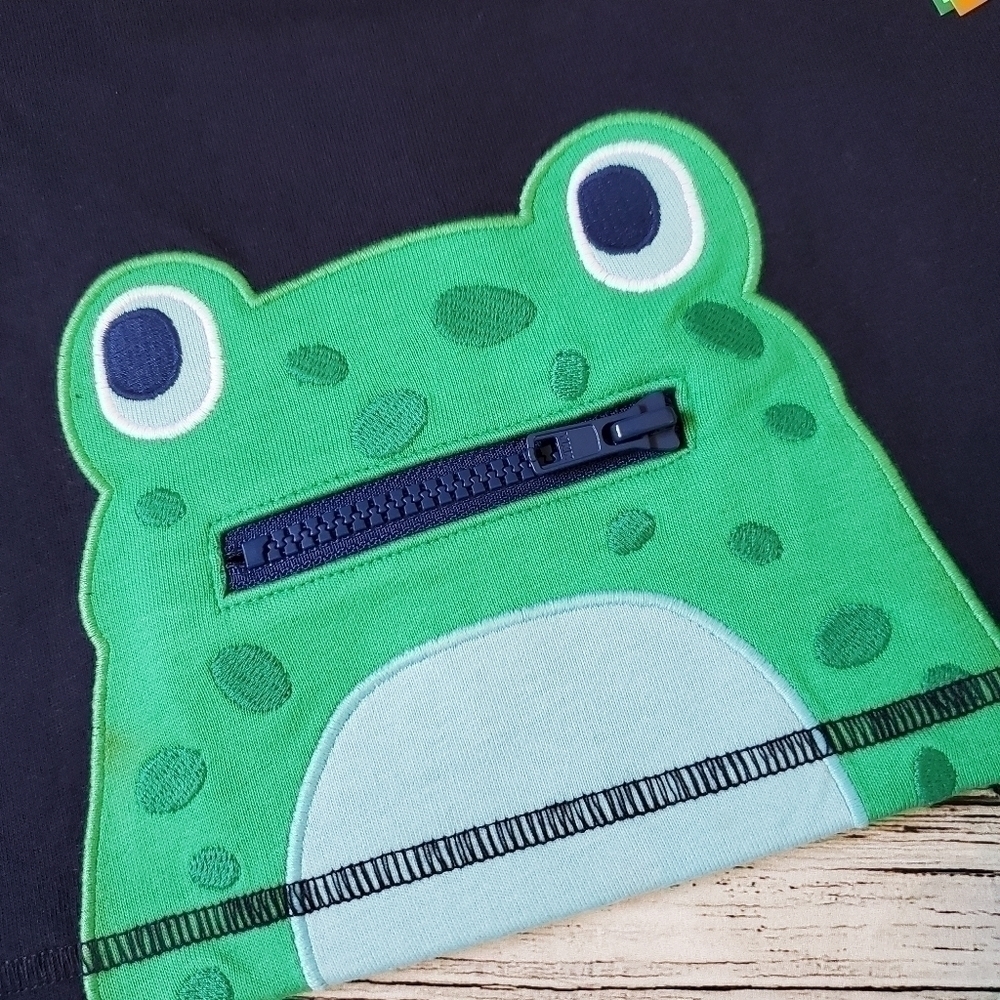 Gymboree Critter Camp Embroidered Frog T-Shirt, Shorts, and Hat Set NWT - Picture 4 of 13